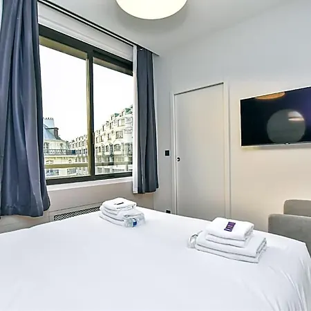 Authentic - 2br 8p - Palais Garnier Apartment *